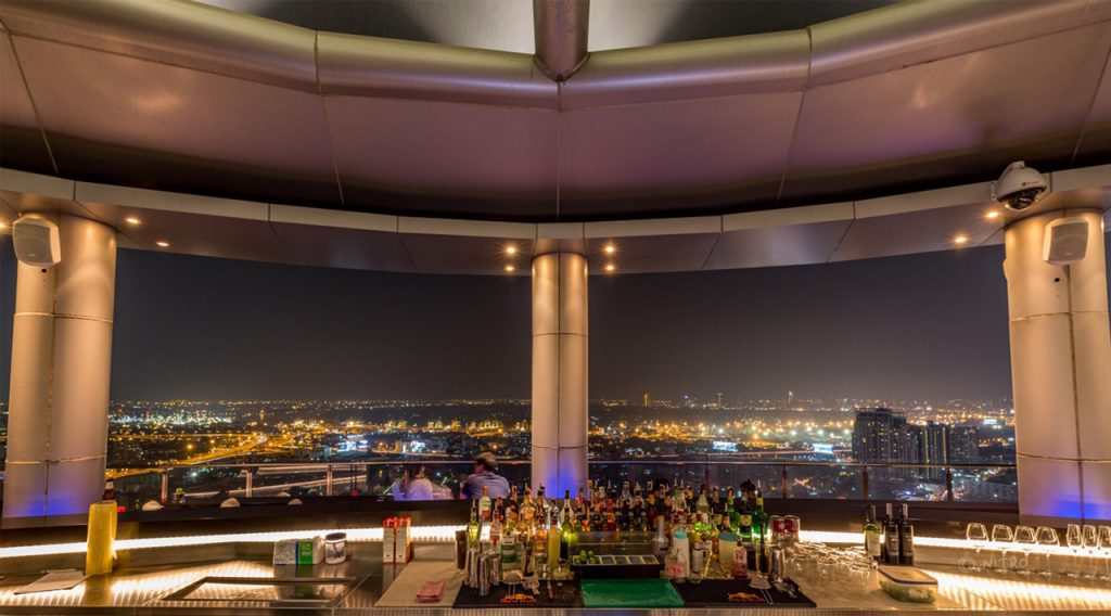 cielo-360-sky-bar-at-phrakanong-sky-walk-residences